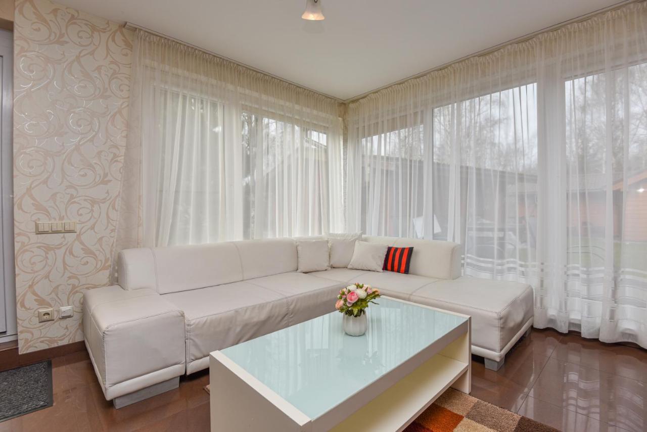 Guest House Pasaulio Krastas بالانغا المظهر الخارجي الصورة